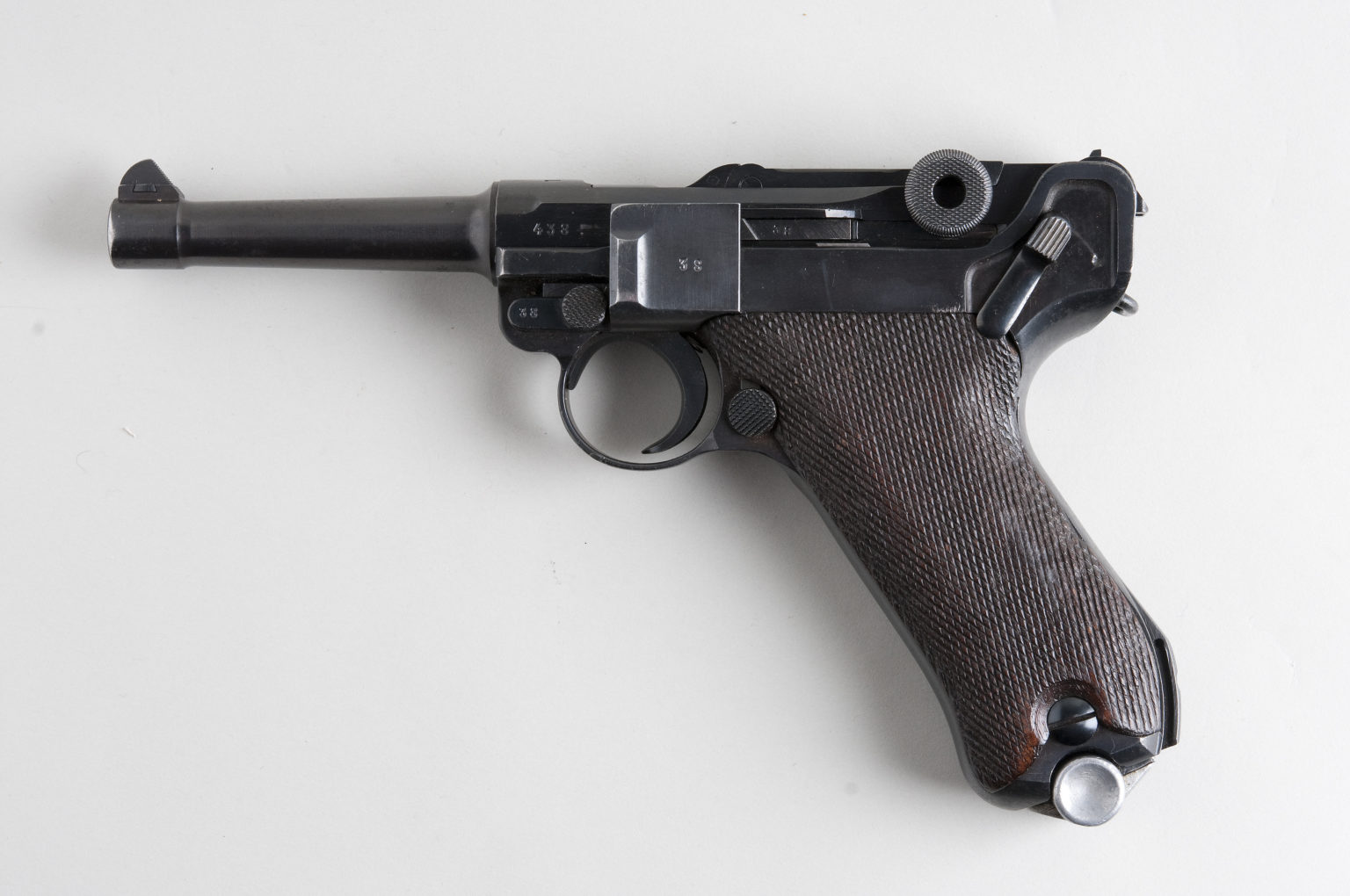 luger-1944-volver-and-reinhkee